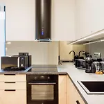 Penthouse With City View And Parking For Two