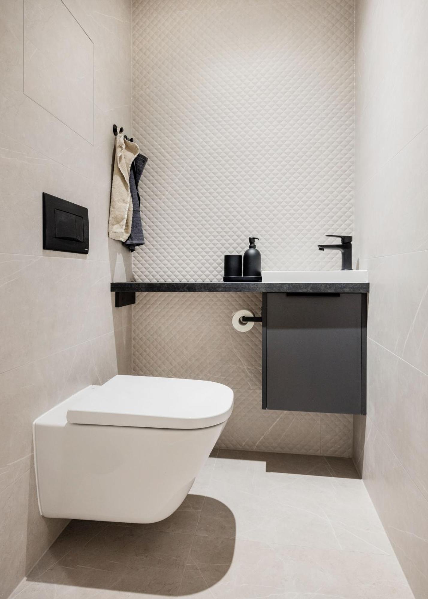 Penthouse With View And Parking For Two Budapest