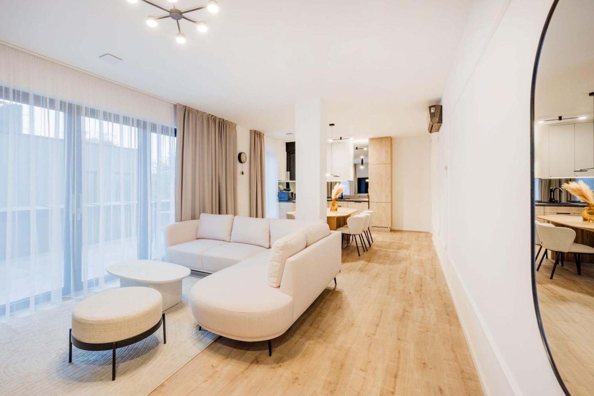 Apartment Penthouse With View And Parking For Two Budapest