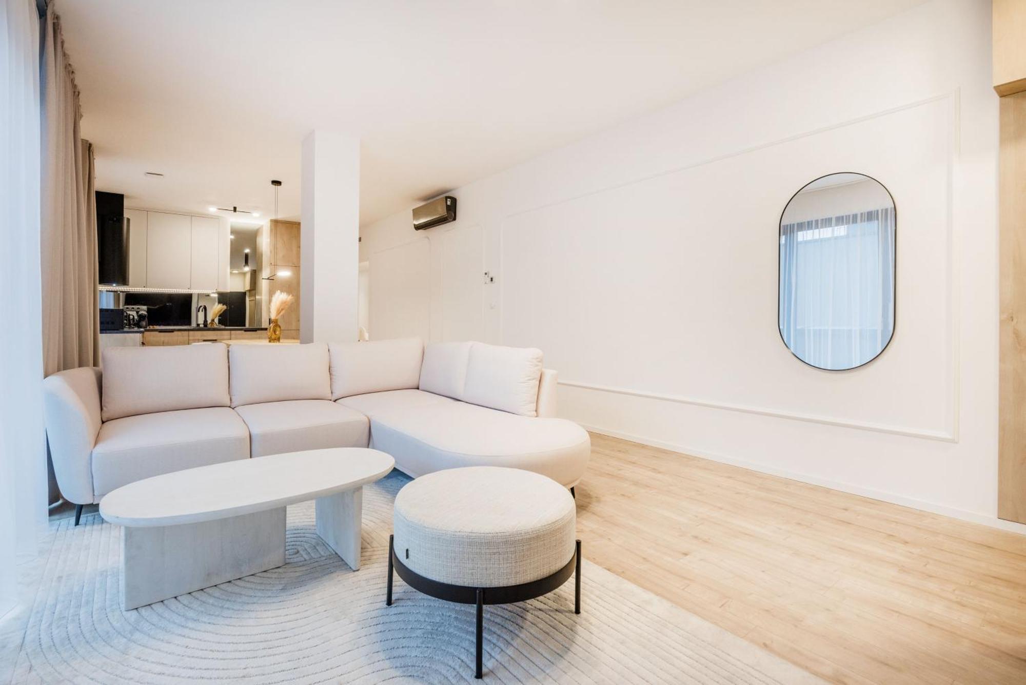 Penthouse With View And Parking For Two *